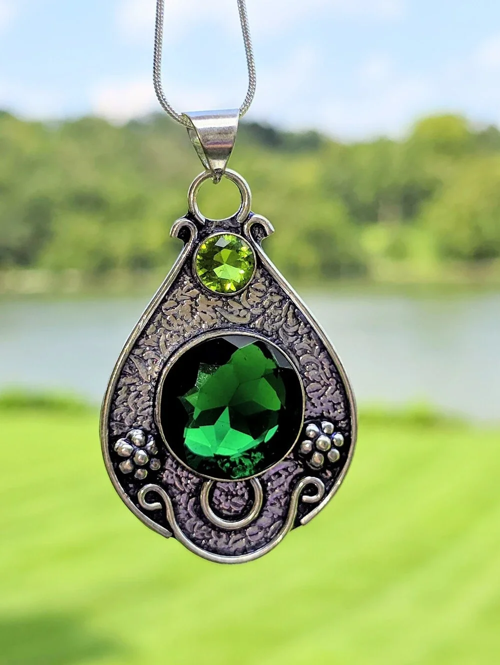 Chrome Diopside & Periodot Pendant Necklace In 925 Sterling Silver (2.5
